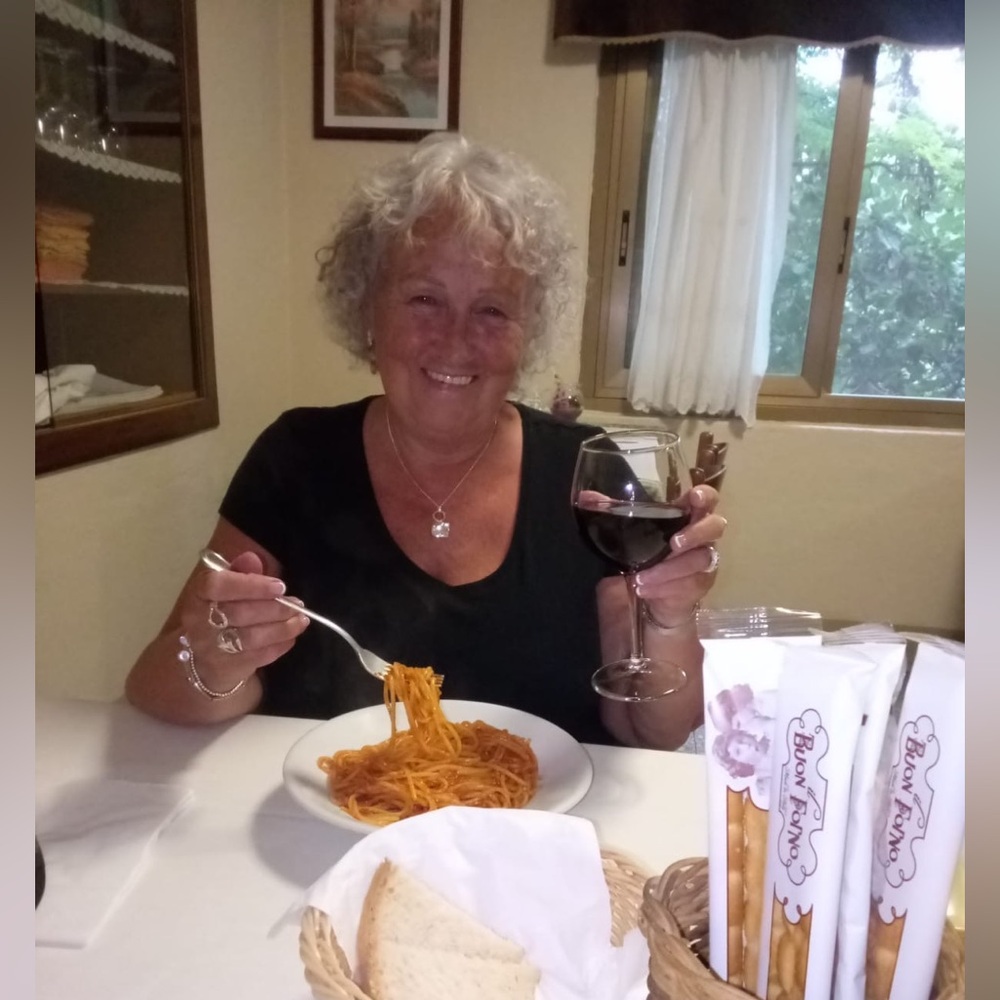 Meet your Posher, Julietta